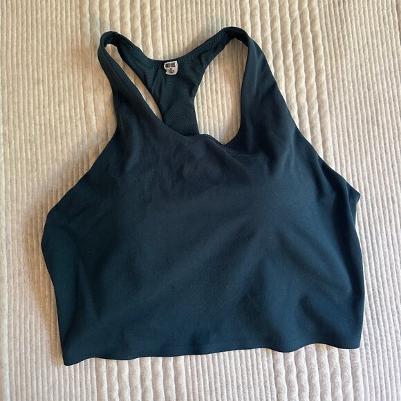 Uniqlo sports top with built in bra - Picture 1 of 2